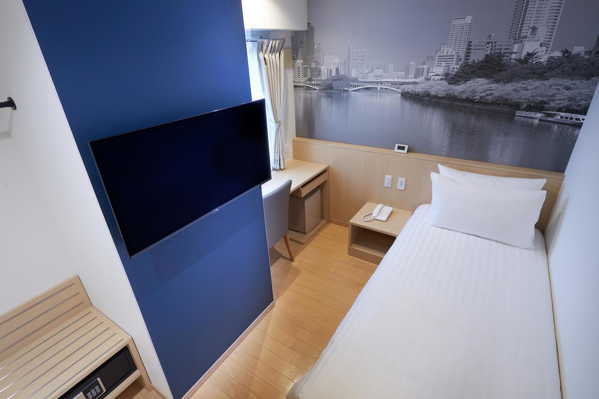 Travelodge Honmachi Osaka Exteriör bild